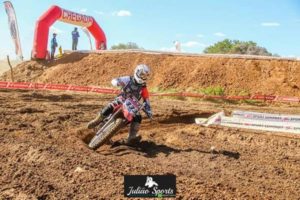 Read more about the article Fábio Ranyere, aluno do Curso de Educação Física da FAFIC, é destaque no Motocross estadual.